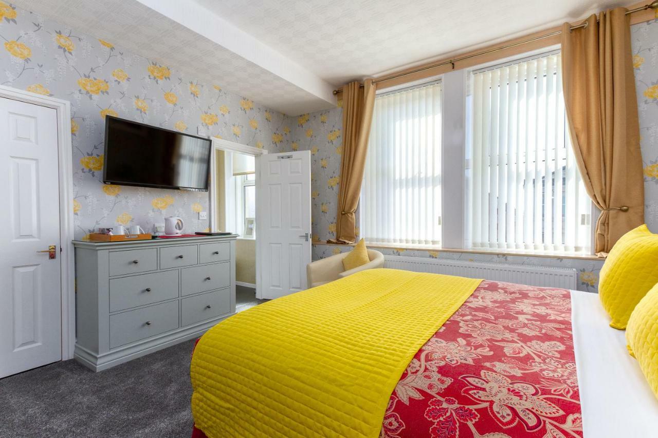 Valentine Lodge Over 21 Adult Couples Only 黑潭 外观 照片