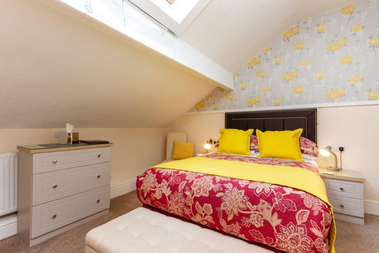 Valentine Lodge Over 21 Adult Couples Only 黑潭 外观 照片